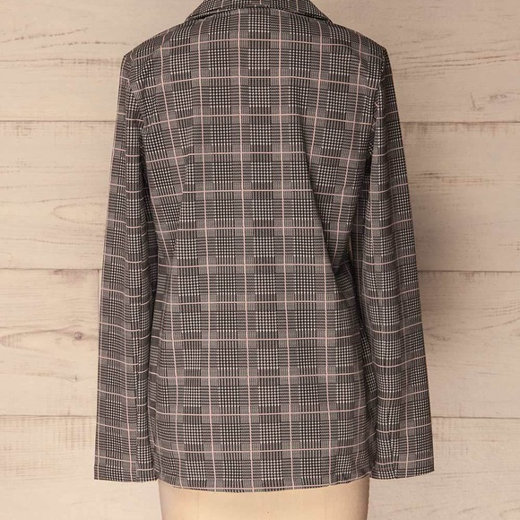 Chic Blazer - Picture 5 of 5